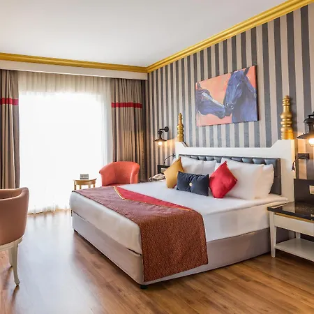 Mary Palace & Feriested