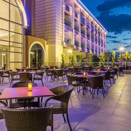 Курортный комплекс Mary Palace & 4*