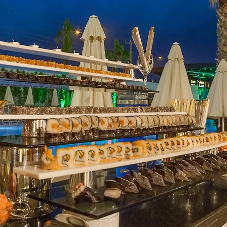 Complex Mary Palace &